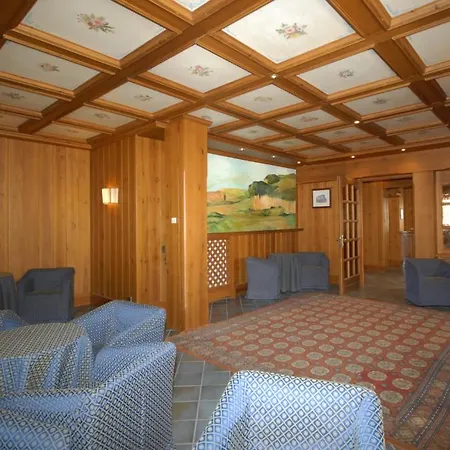 Lejlighedshotel Residence Serrada 3*